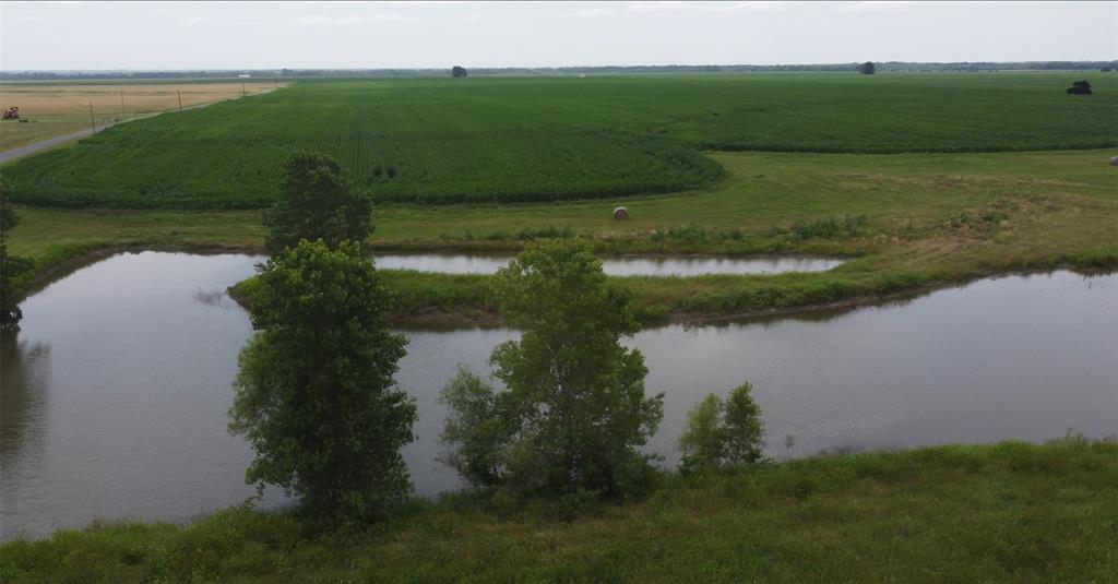 18.5 Morgan Road Italy, TX 76651 - Photo 2 of 6 a view of a lake from a yard