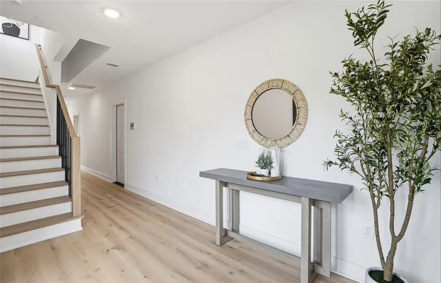 $7,495 | 3002 West Platt Street, Unit 2, Tampa, FL 33609