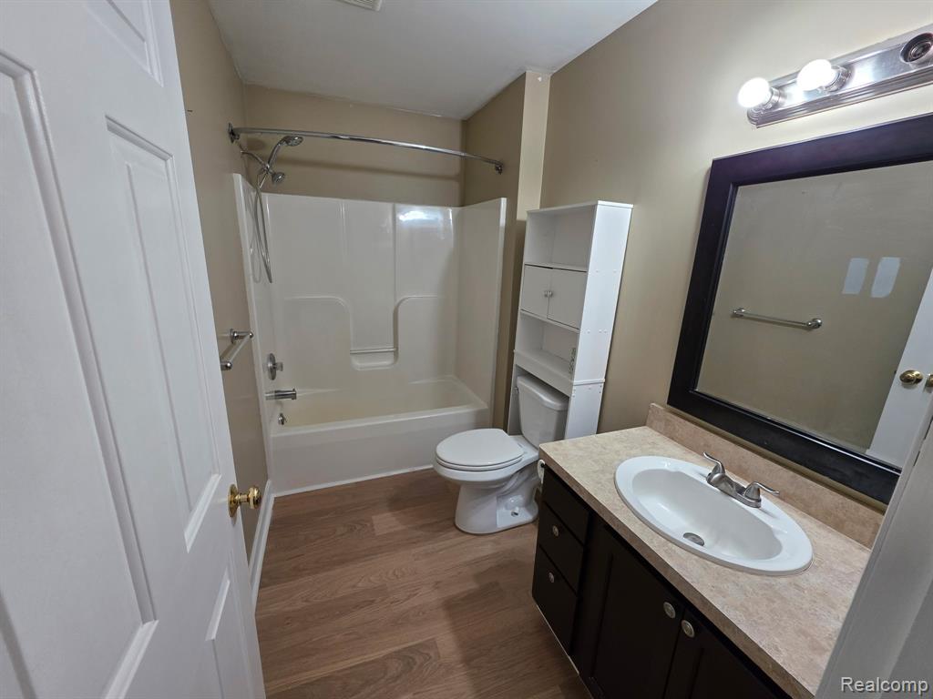 10423 North Fowlerville Road Fowlerville, MI 48836 - Photo 12 of 22