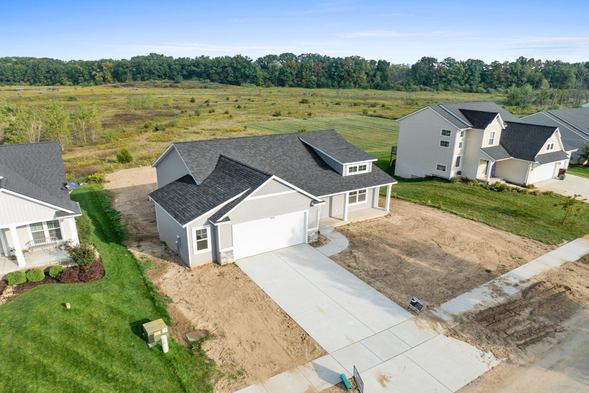 9237 Shimano Drive Portland, MI 48875 - Photo 23 of 32 IMG_1022