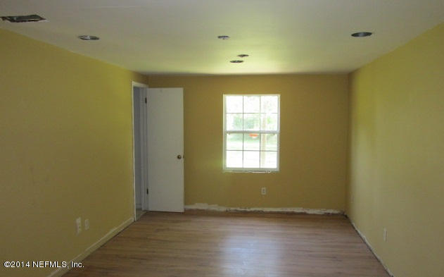 1186 Otis Road Jacksonville, FL 32220 - Photo 7 of 12 Interior