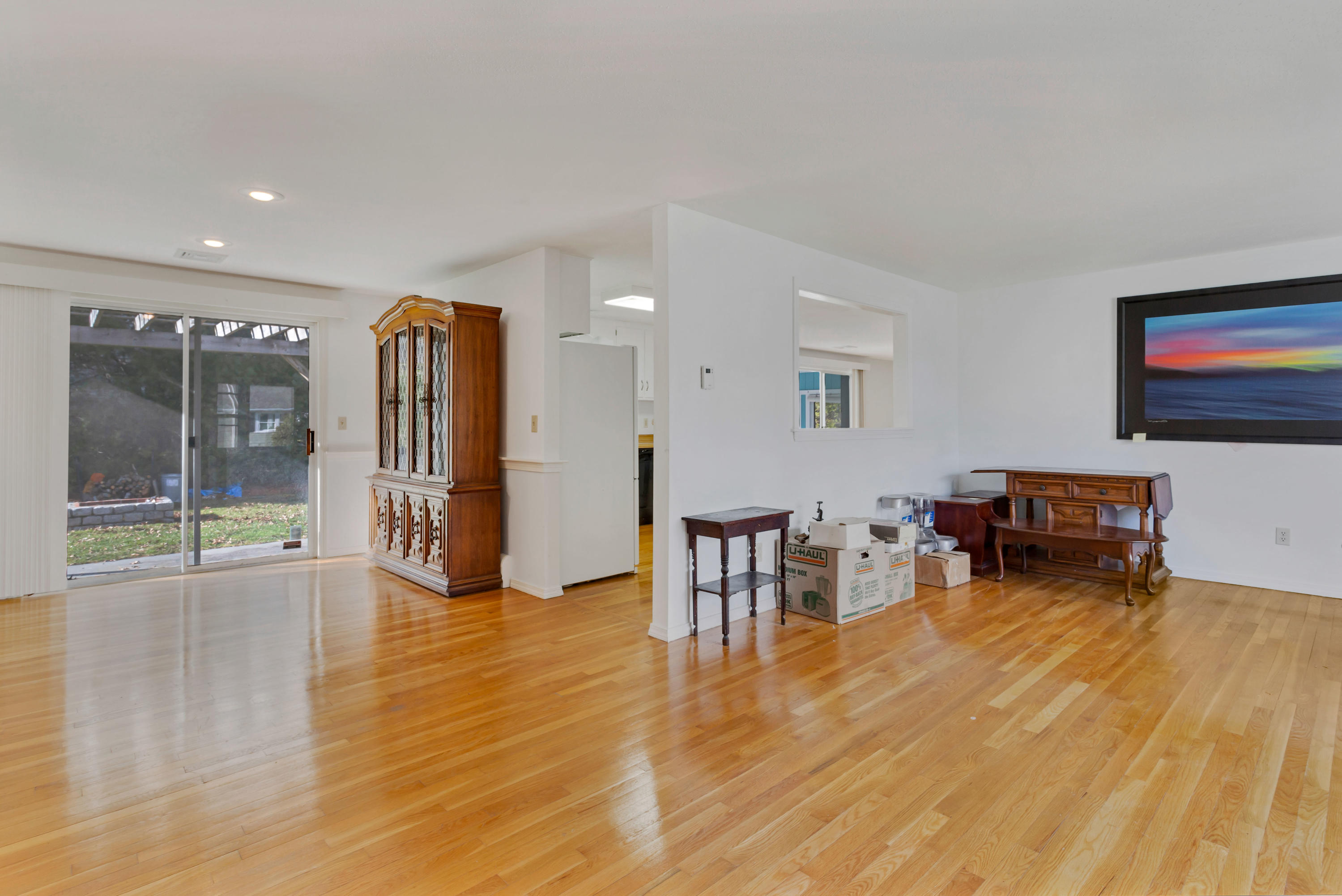 447 Prince Hinckley Road Centerville, MA 02632 - Photo 3 of 33 447PriLR-8