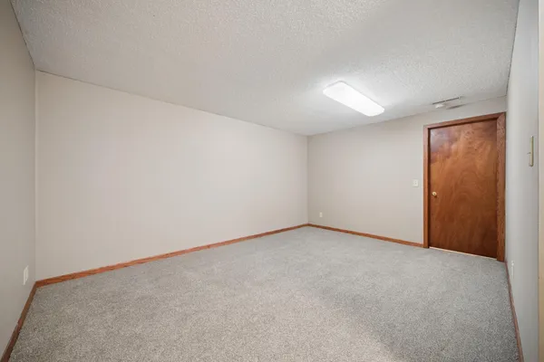 $225,000 | 12 Piccadilly Place, Mankato, MN 56001