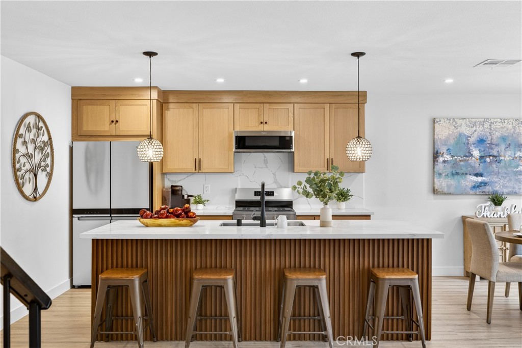 872 West Ashiya Road Montebello, CA 90640 - Photo 7 of 58