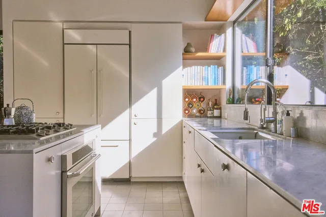 $2,795,000 | 906 Superba Avenue, Venice, CA 90291