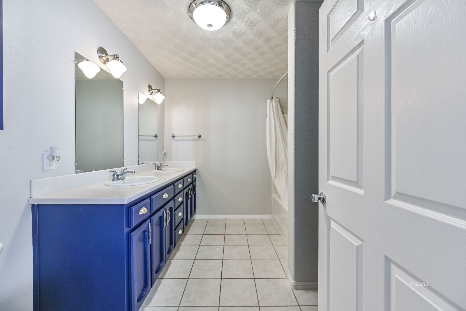 2112 Camino El Canon Ridgecrest, CA 93555 - Photo 14 of 21