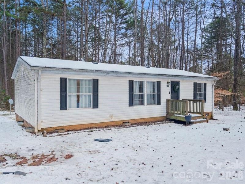 3155 Umberger Road Cleveland, NC 27013 - Photo 2 of 20