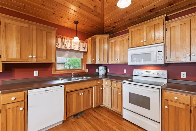 $1,075,000 | 10209-10215 Amery Avenue Northwest, Monticello, MN 55362