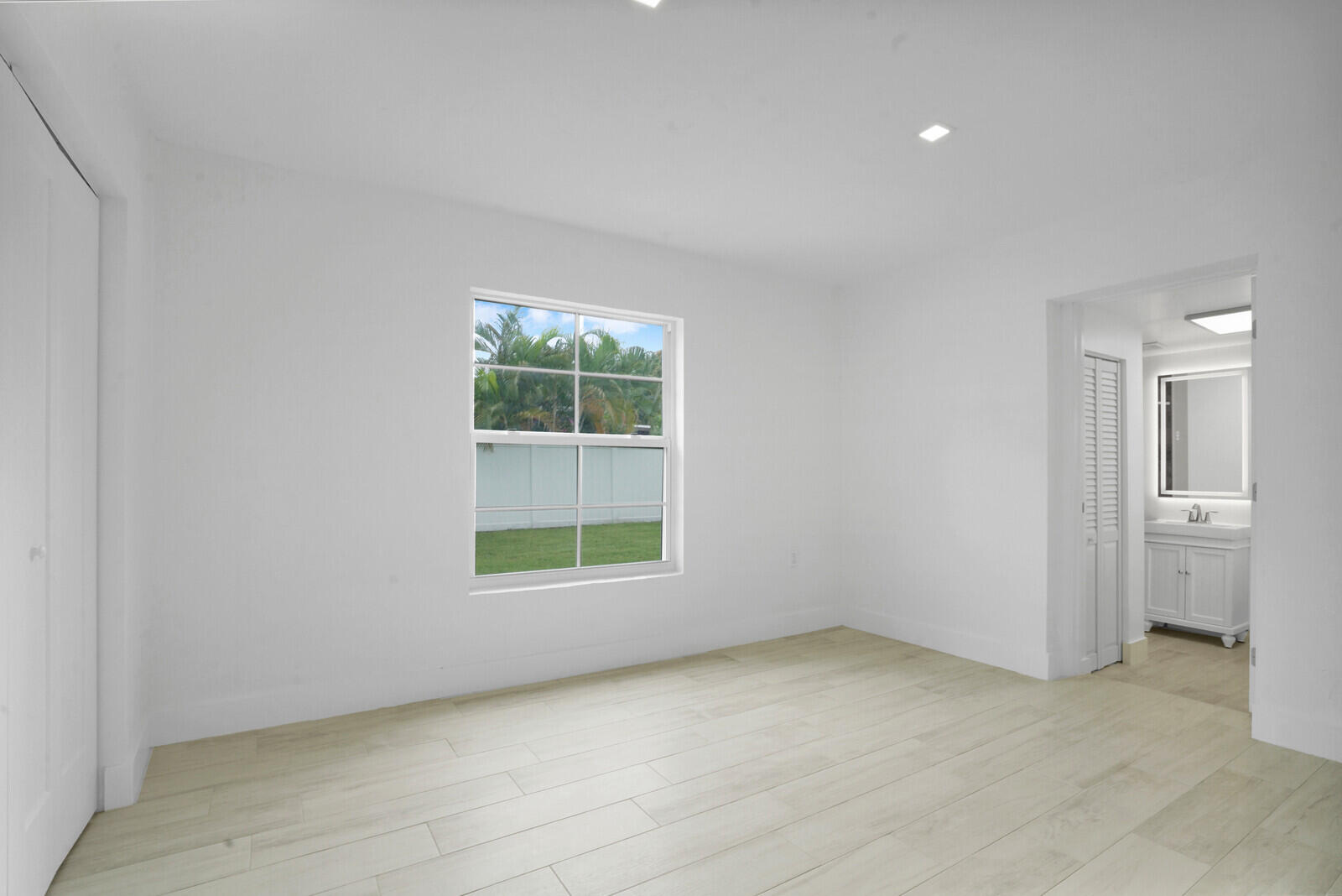 826 Sunset Road West Palm Beach, FL 33401 - Photo 25 of 52 Main House Primary BR