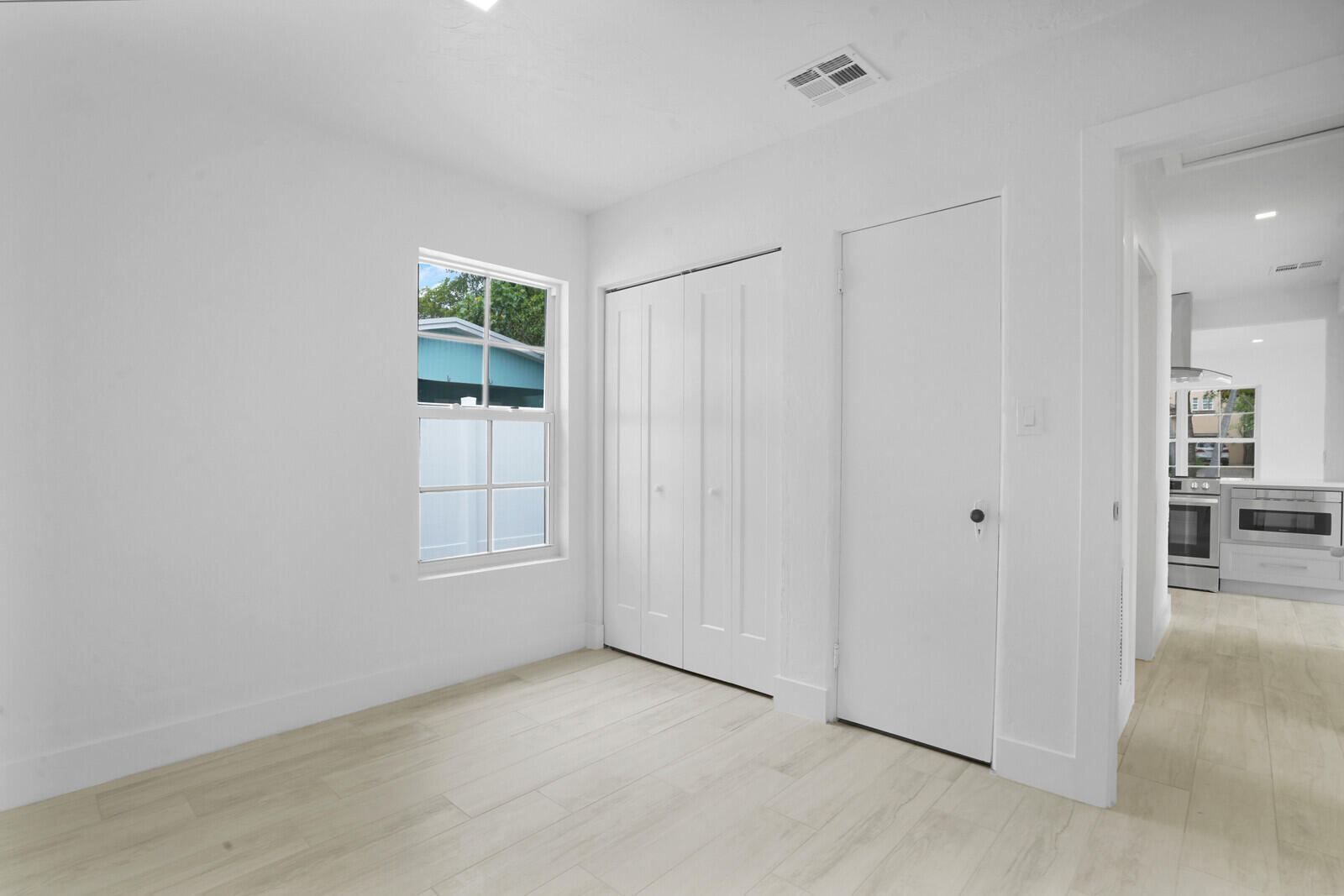 826 Sunset Road West Palm Beach, FL 33401 - Photo 28 of 52 Main House BR 2