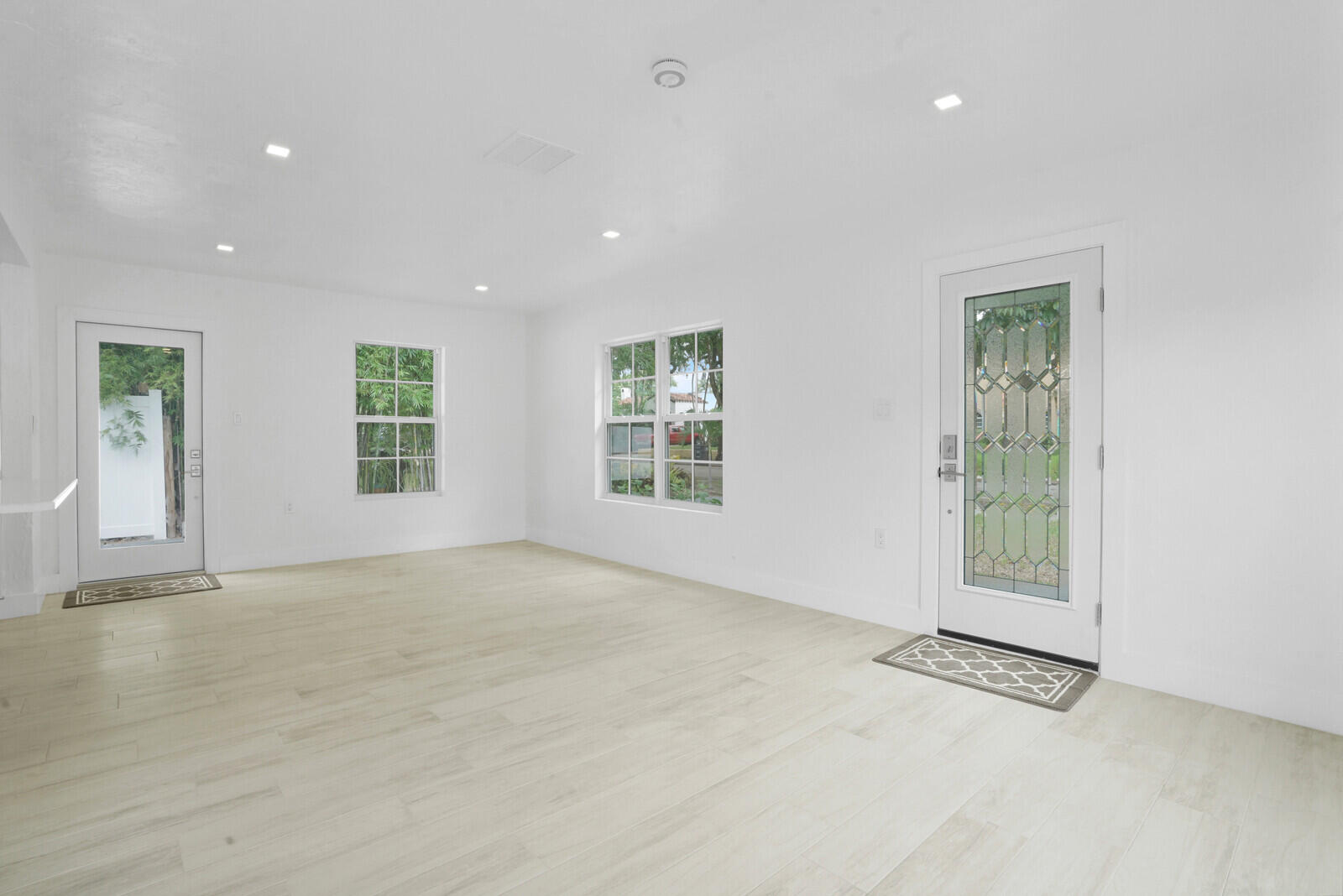 826 Sunset Road West Palm Beach, FL 33401 - Photo 5 of 52 Entry Door & Side Door