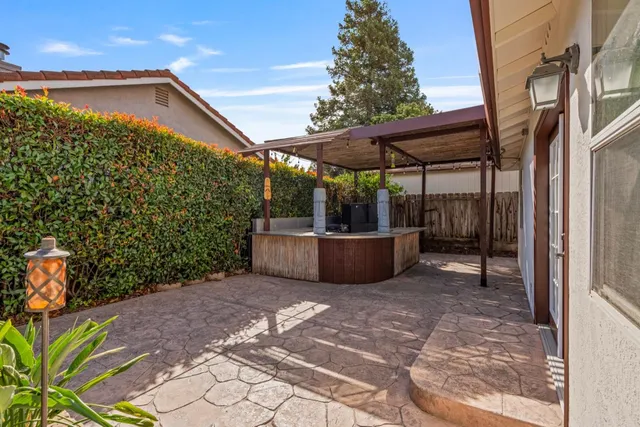 $975,000 | 961 Alder Street, Hollister, CA 95023