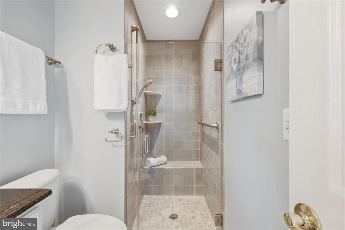 5911 Grayson Street Springfield, VA 22150 - Photo 16 of 40 Gallery Image 16