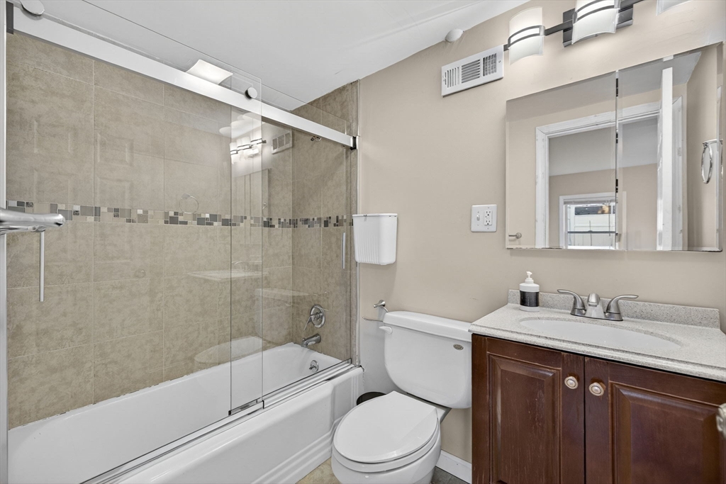 762 Main Street Wakefield, MA 01880 - Photo 14 of 39