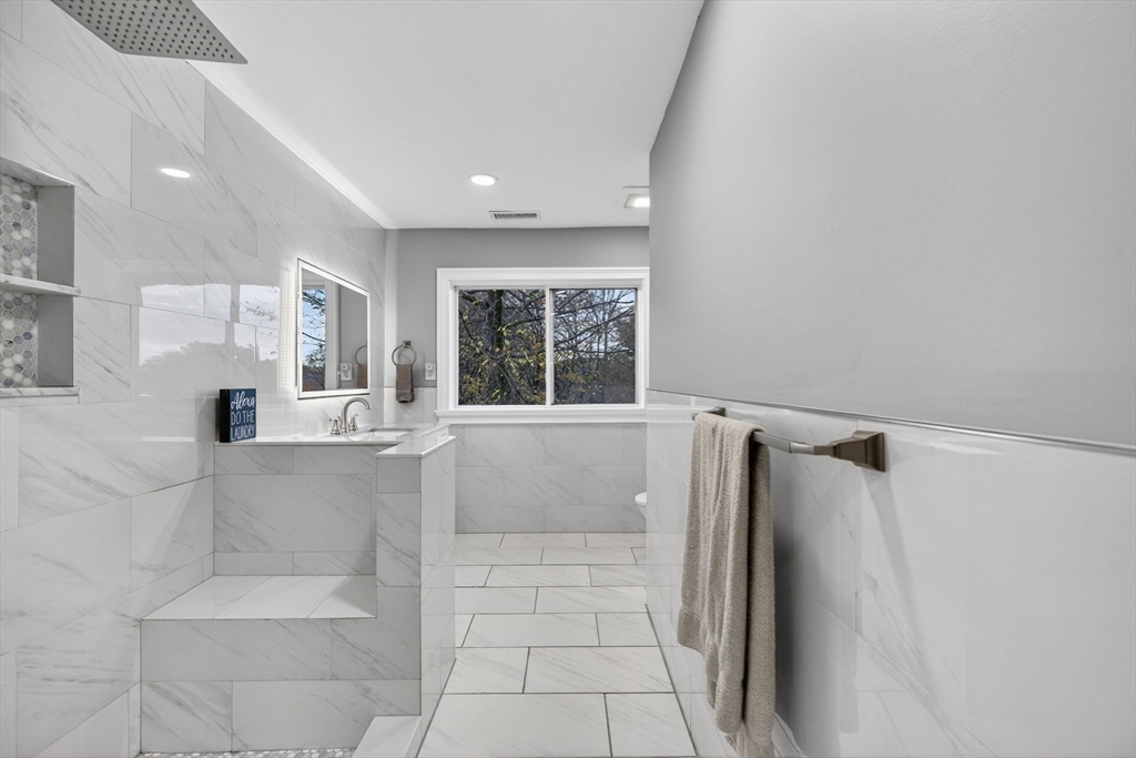 762 Main Street Wakefield, MA 01880 - Photo 20 of 39