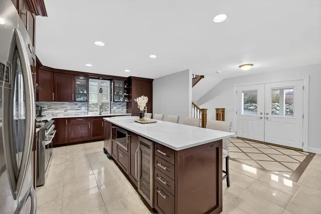 $1,150,000 | 762 Main Street, Wakefield, MA 01880