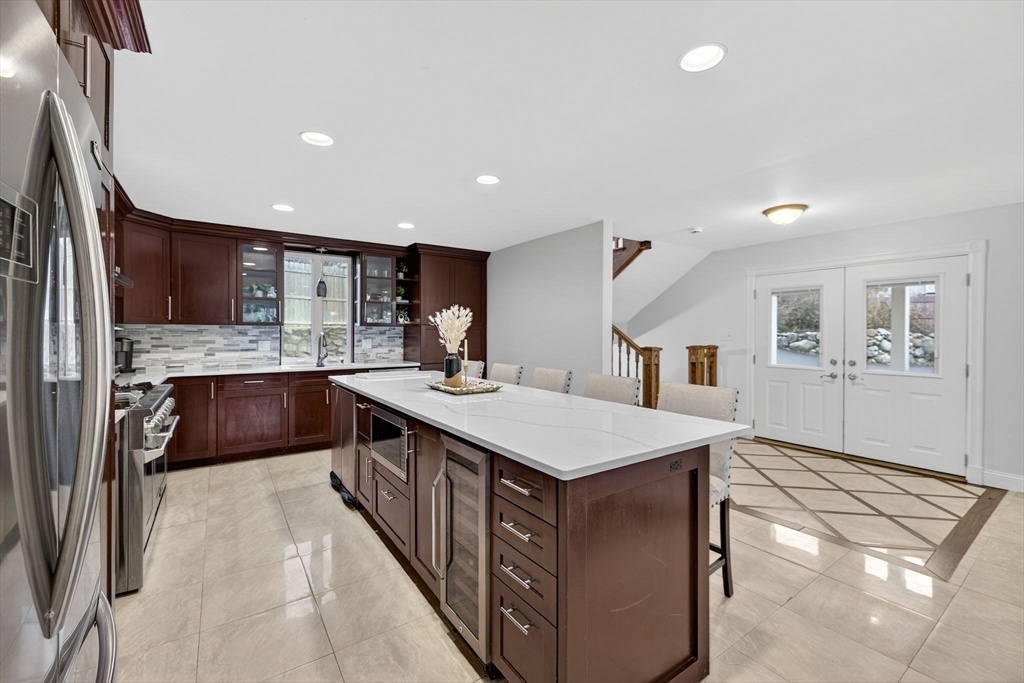 762 Main Street Wakefield, MA 01880 - Photo 7 of 39