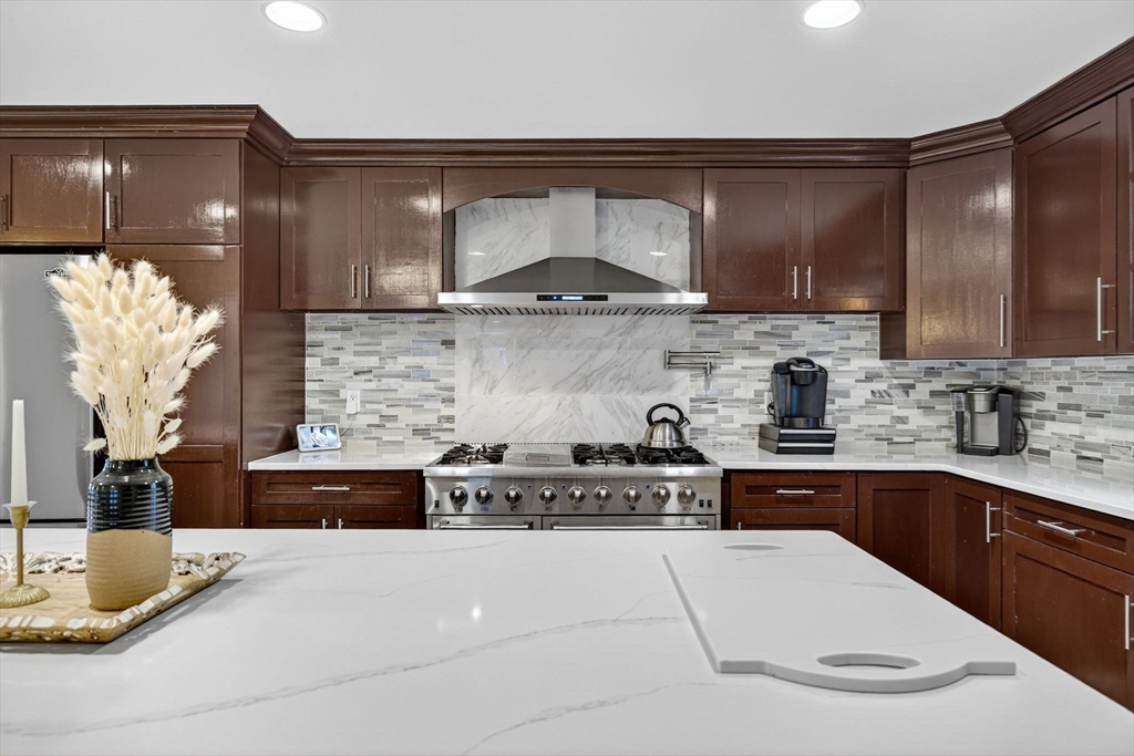 762 Main Street Wakefield, MA 01880 - Photo 8 of 39