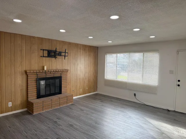 $299,999 | Undisclosed Address, Bakersfield, CA 93307