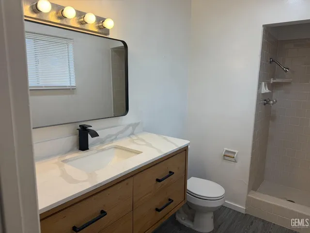 $299,999 | Undisclosed Address, Bakersfield, CA 93307