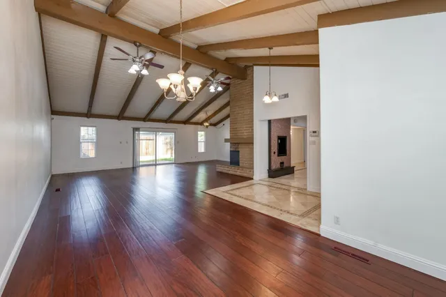 $599,000 | 833 South Stanford Avenue, Fresno, CA 93727