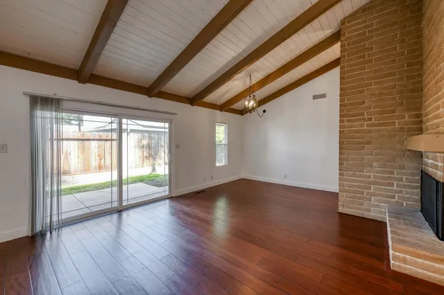 $599,000 | 833 South Stanford Avenue, Fresno, CA 93727