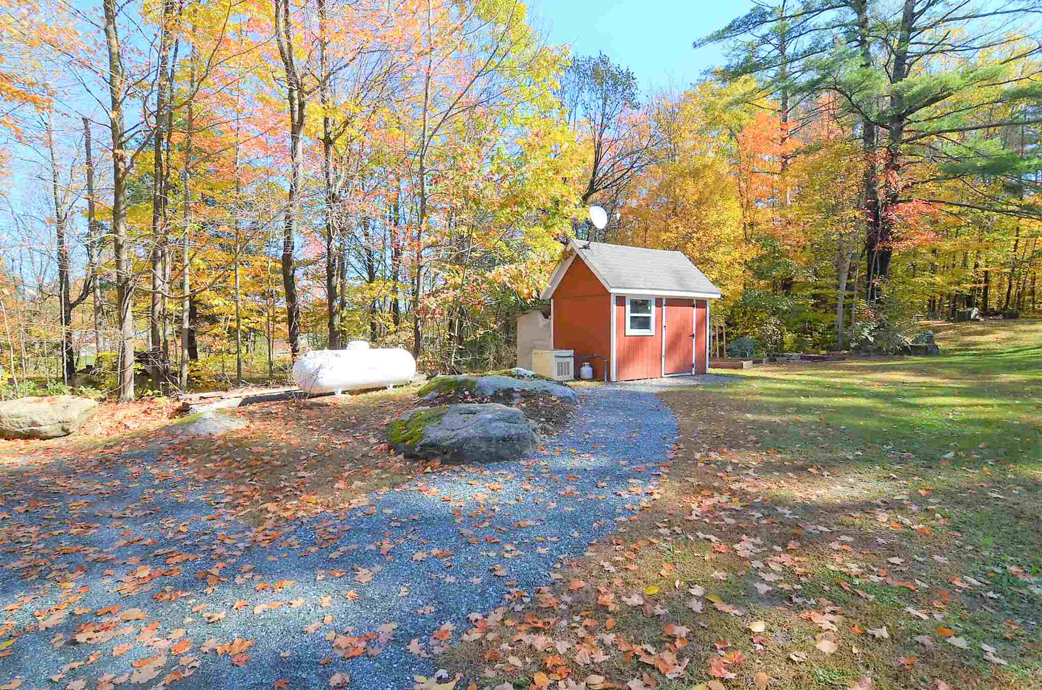 90 Whitcher Road Newport, NH 03773 - Photo 4 of 20