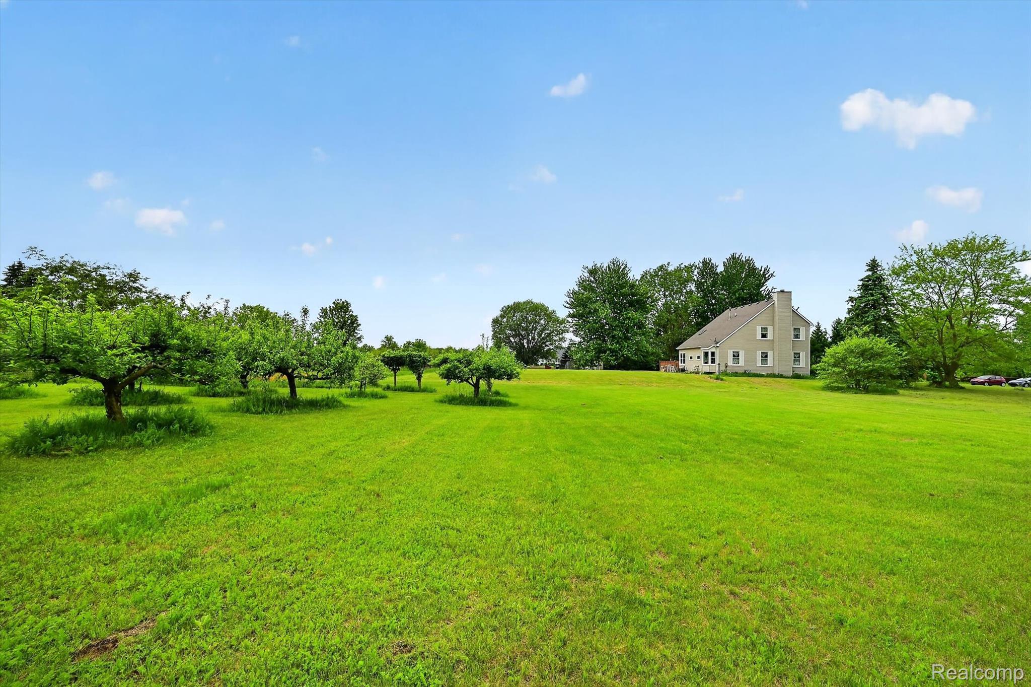 2533 West Sigler Road Carleton, MI 48117 - Photo 41 of 46 49-2533-W-Sigler-Rd-Windowstill-Photography.jpg