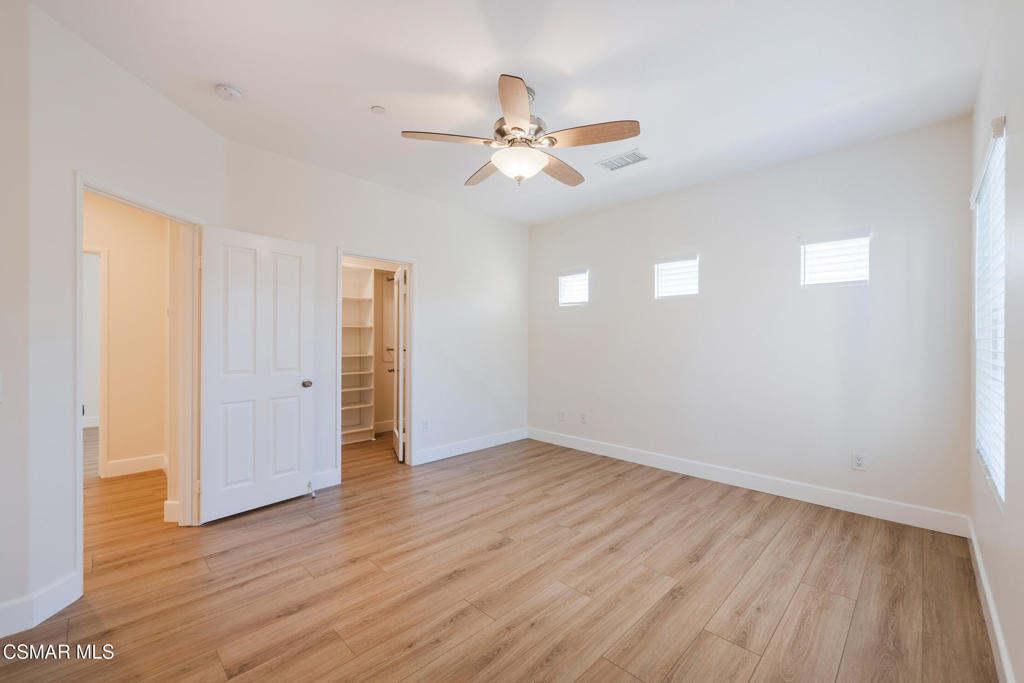 4117 Orontes Way, Unit B Simi Valley, CA 93063 - Photo 19 of 52