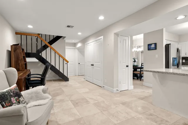 a view of entryway and hall