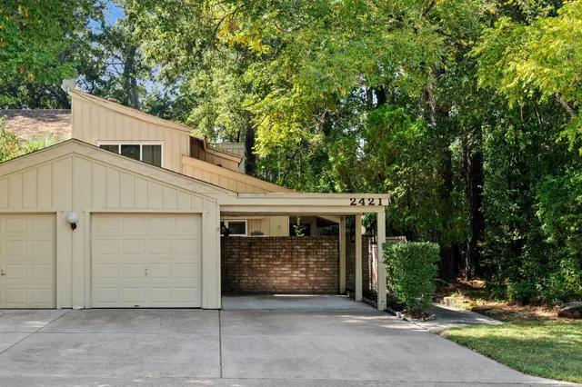 a view of house and outdoor space