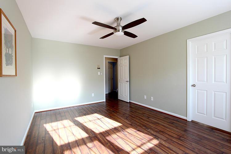 9 Grace Church Court Silver Spring, MD 20910 - Photo 21 of 26 Bath (Master)