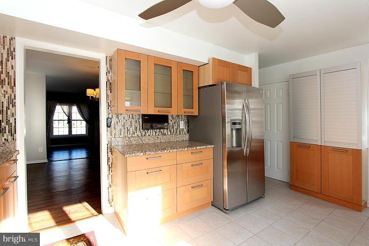 9 Grace Church Court Silver Spring, MD 20910 - Photo 8 of 26 Kitchen