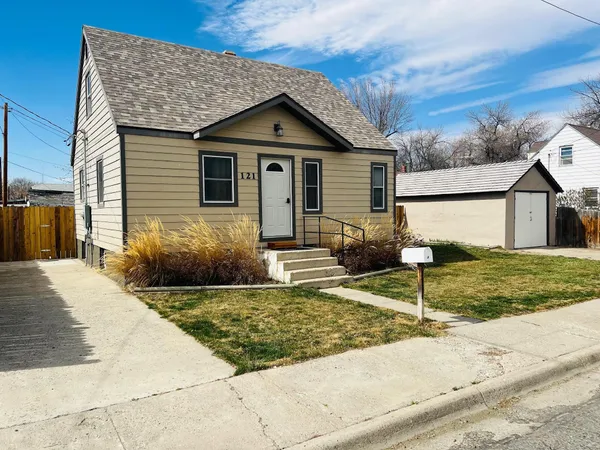 $199,000 | 121 North 13th Street, Worland, WY 82401