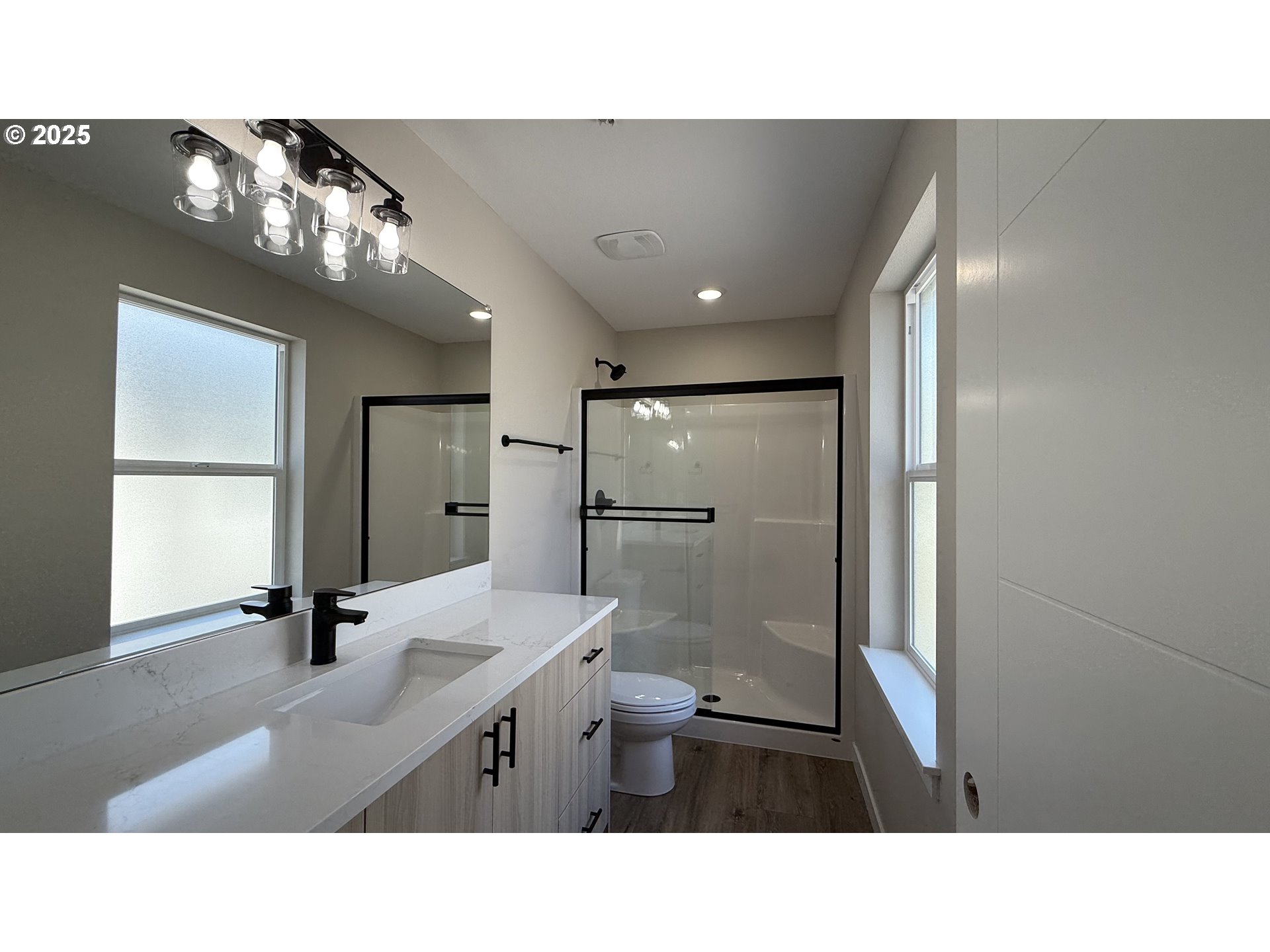 14364 Southeast Knight Street Portland, OR 97236 - Photo 4 of 9