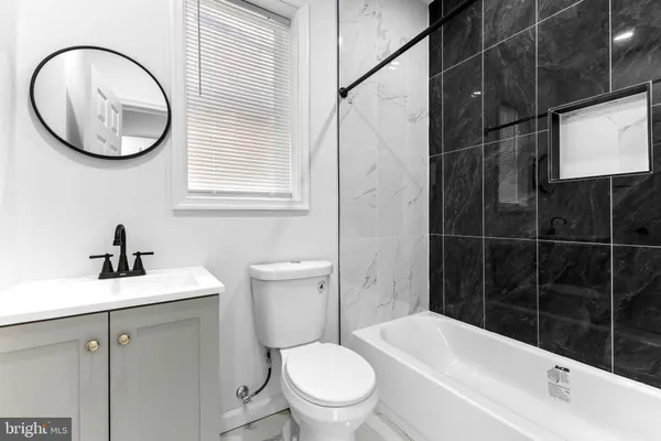 $2,000 | 3324 Edmondson Avenue, Baltimore, MD 21229