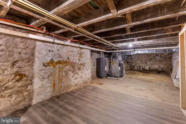 $2,000 | 3324 Edmondson Avenue, Baltimore, MD 21229