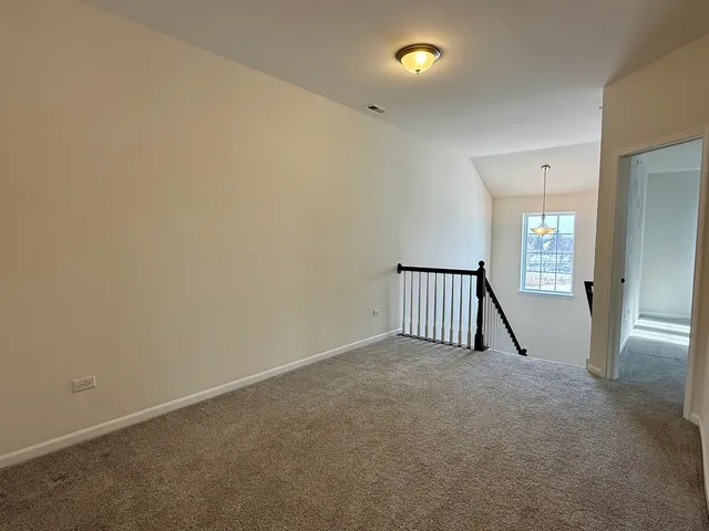 $3,100 | 4411 Monroe Court, Naperville, IL 60564