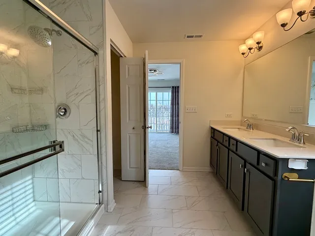 $3,100 | 4411 Monroe Court, Naperville, IL 60564