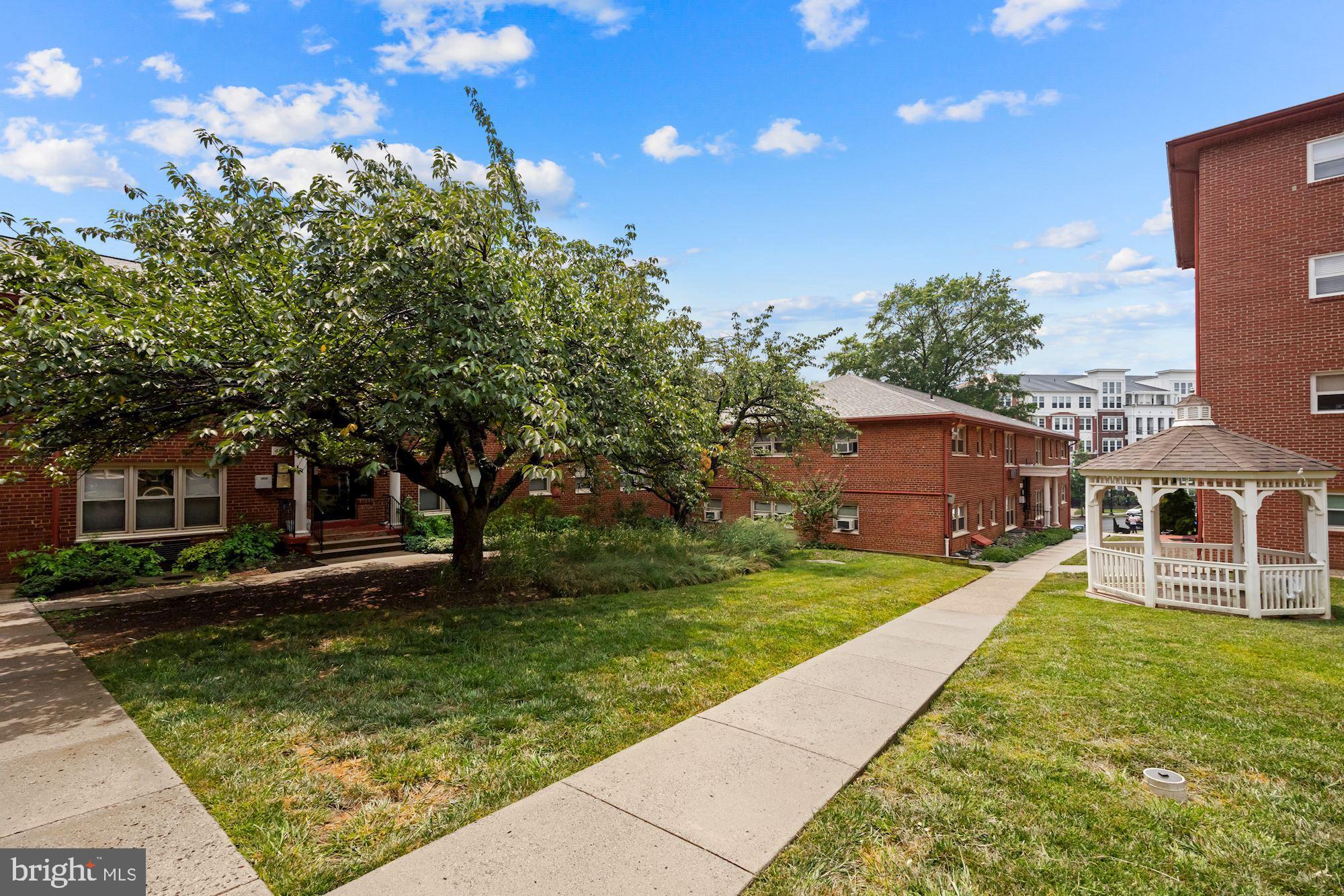 4635 20th Road North, Unit 10 Arlington, VA 22207 - Photo 25 of 30