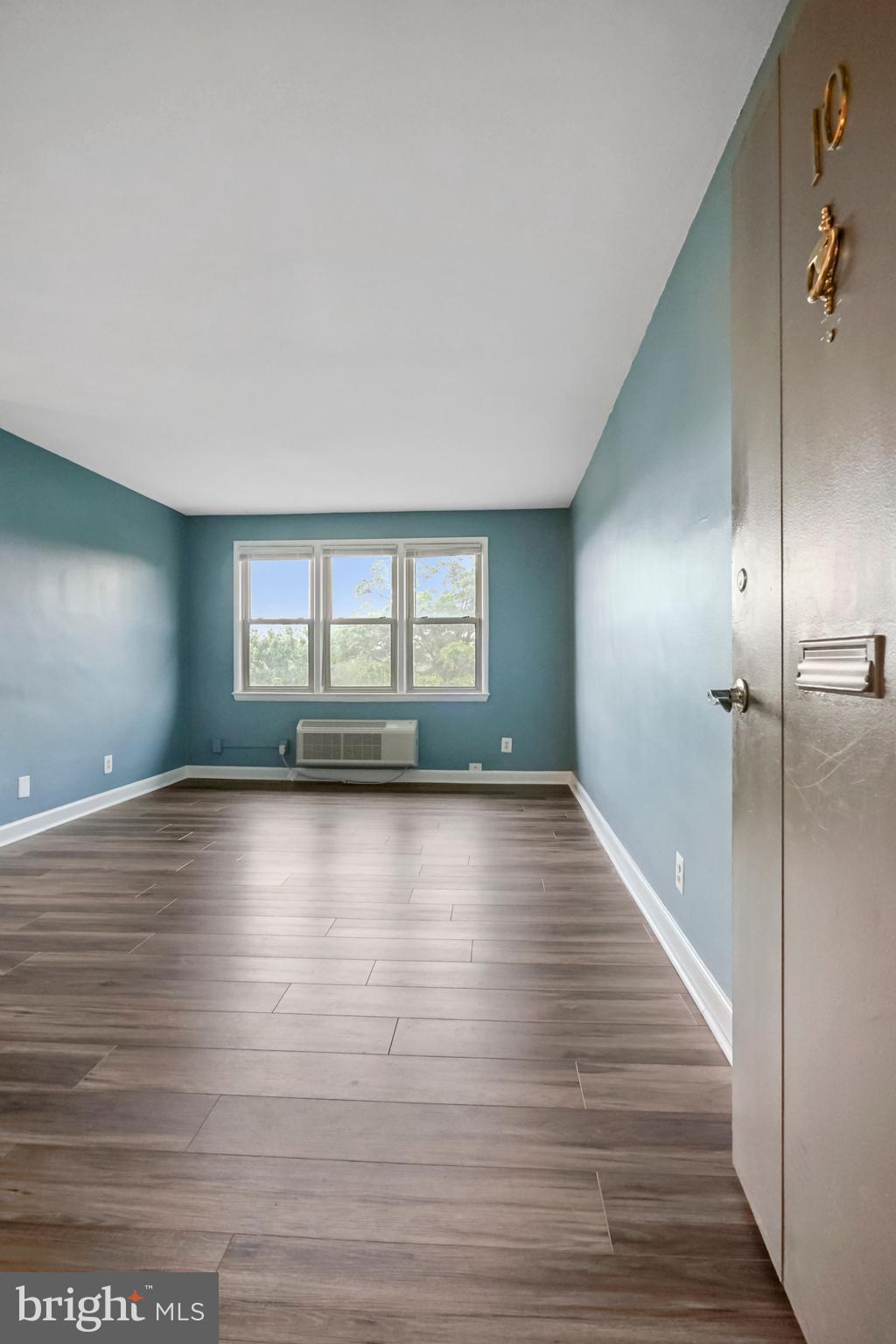 4635 20th Road North, Unit 10 Arlington, VA 22207 - Photo 7 of 30