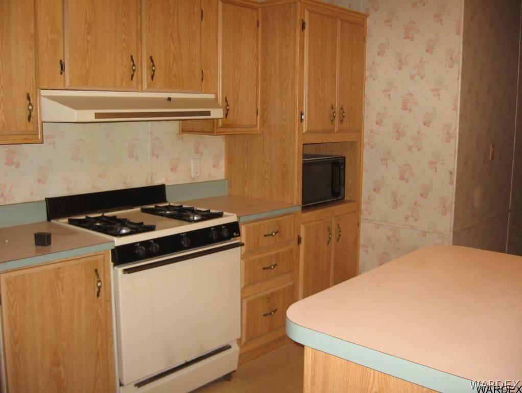 13407 South Water Reed Way Topock, AZ 86436 - Photo 5 of 24 Kitchen View 2