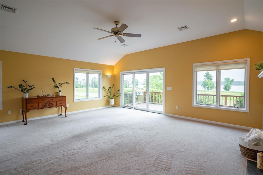 501 Cushing Road Newmarket, NH 03857 - Photo 5 of 40