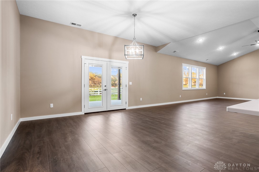 9907 Barnum Road Piqua, OH 45356 - Photo 12 of 27