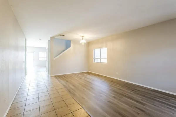 $2,395 | 2205 North 91st Glen, Phoenix, AZ 85037