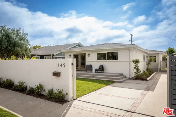 $2,495,000 | 1145 Palms Boulevard, Venice, CA 90291