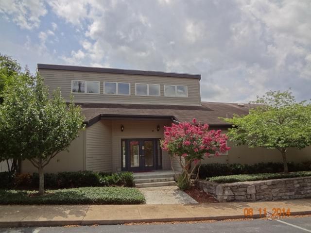 334 Summit Ridge Circle Nashville, TN 37215 - Photo 13 of 19 Gallery Image 13