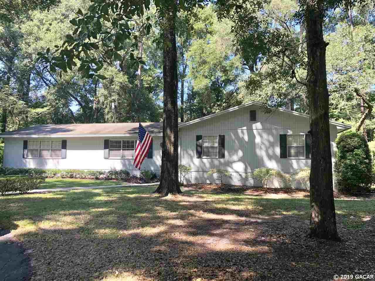 318 Southwest 80th Boulevard Gainesville, FL 32607 - Photo 2 of 12 Gallery Image 2
