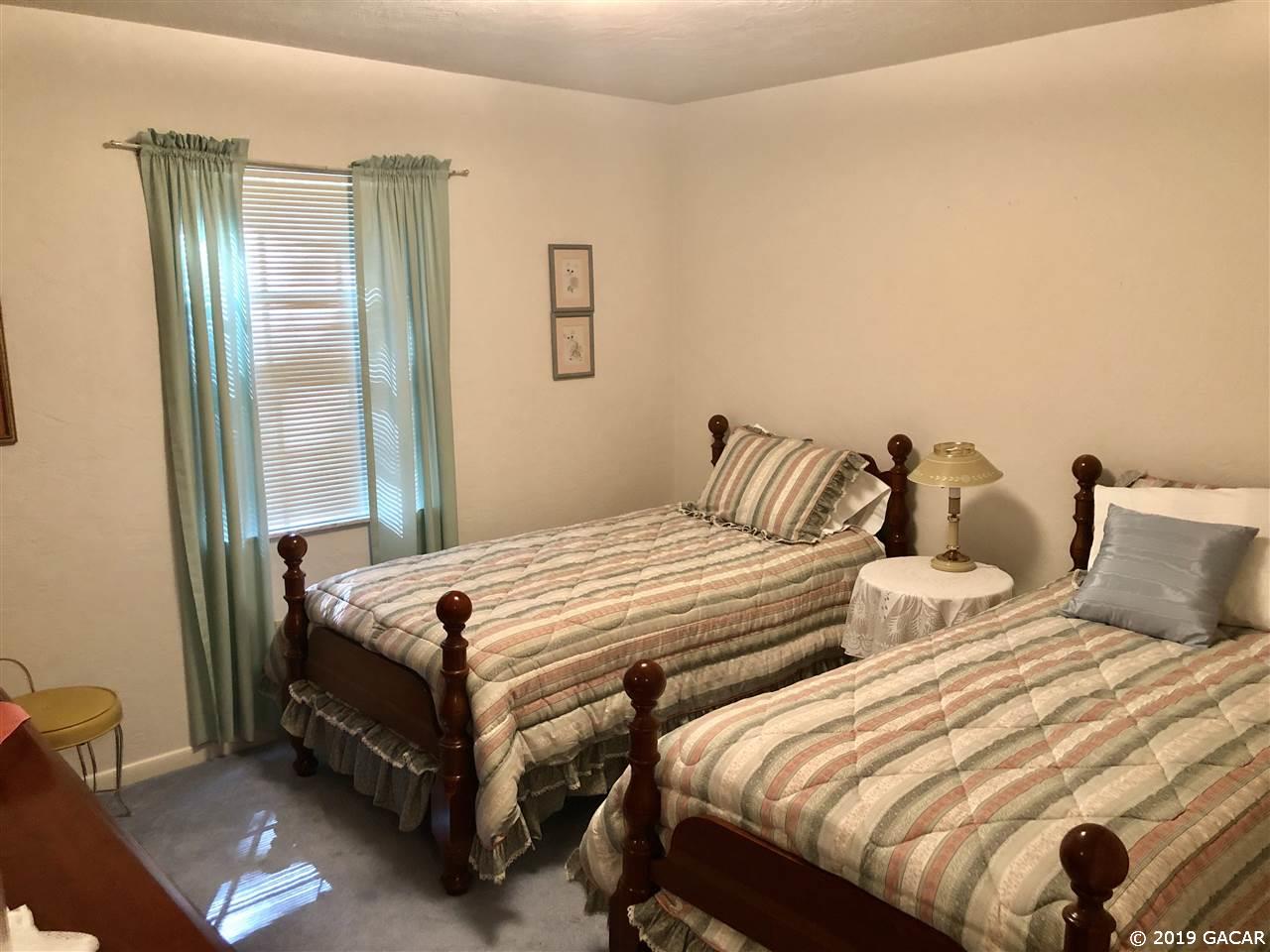 318 Southwest 80th Boulevard Gainesville, FL 32607 - Photo 8 of 12 Gallery Image 8
