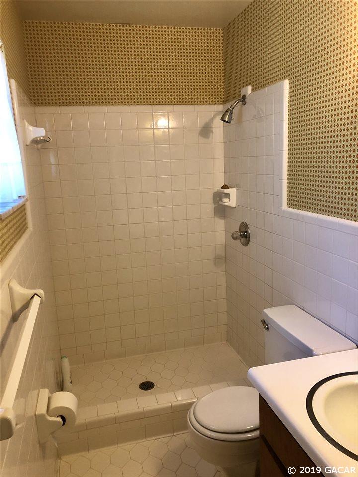 318 Southwest 80th Boulevard Gainesville, FL 32607 - Photo 10 of 12 Gallery Image 10